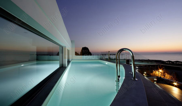 Πισίνα - Swimming pool