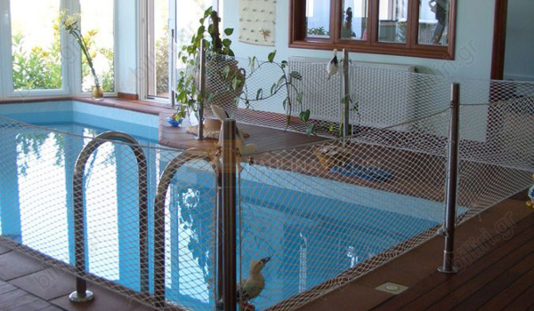 Εσωτερική πισίνα - Indoor swimming pool