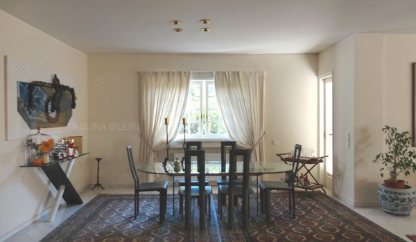 Τραπεζαρία - Dining room